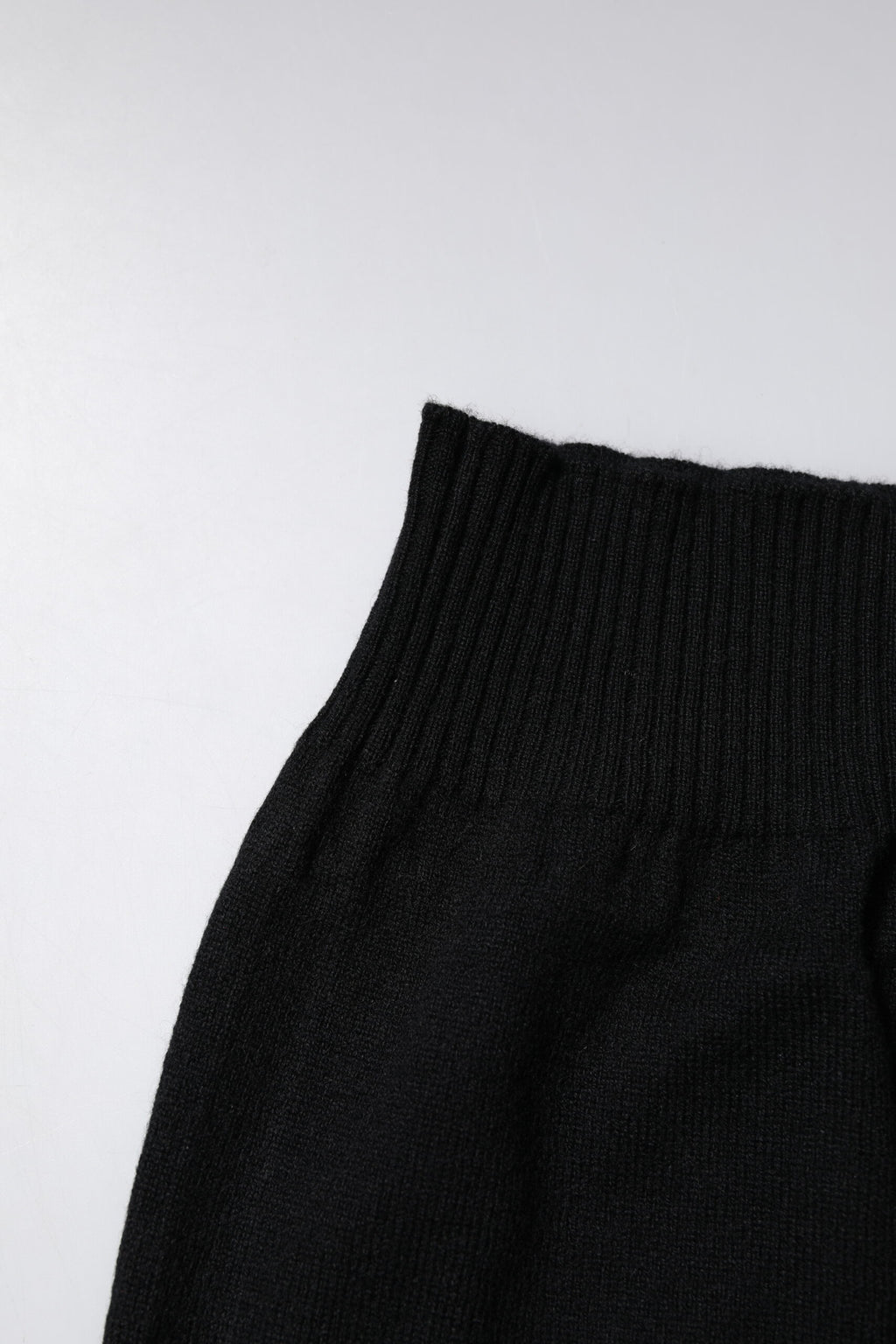 Dolce & Gabbana Black Cashmere Knit Neck Warmer Foulard Scarf