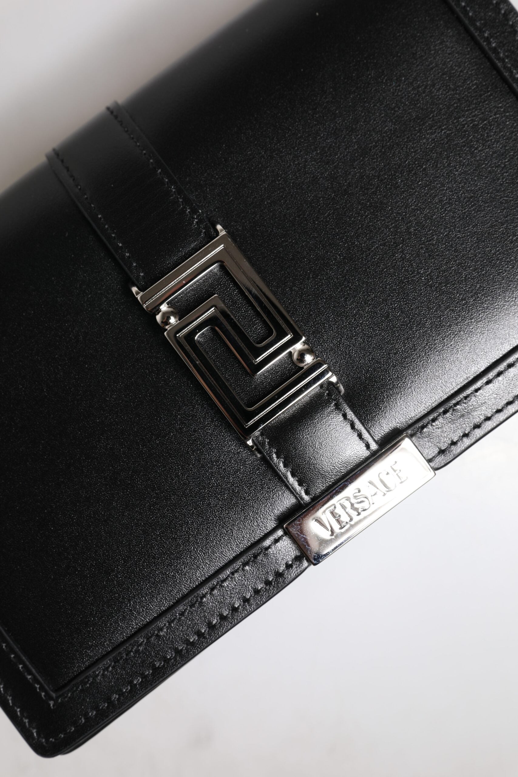 Versace Schwarze Kalbsleder-Kettenriemen-Schulter-Crossbody-Tasche