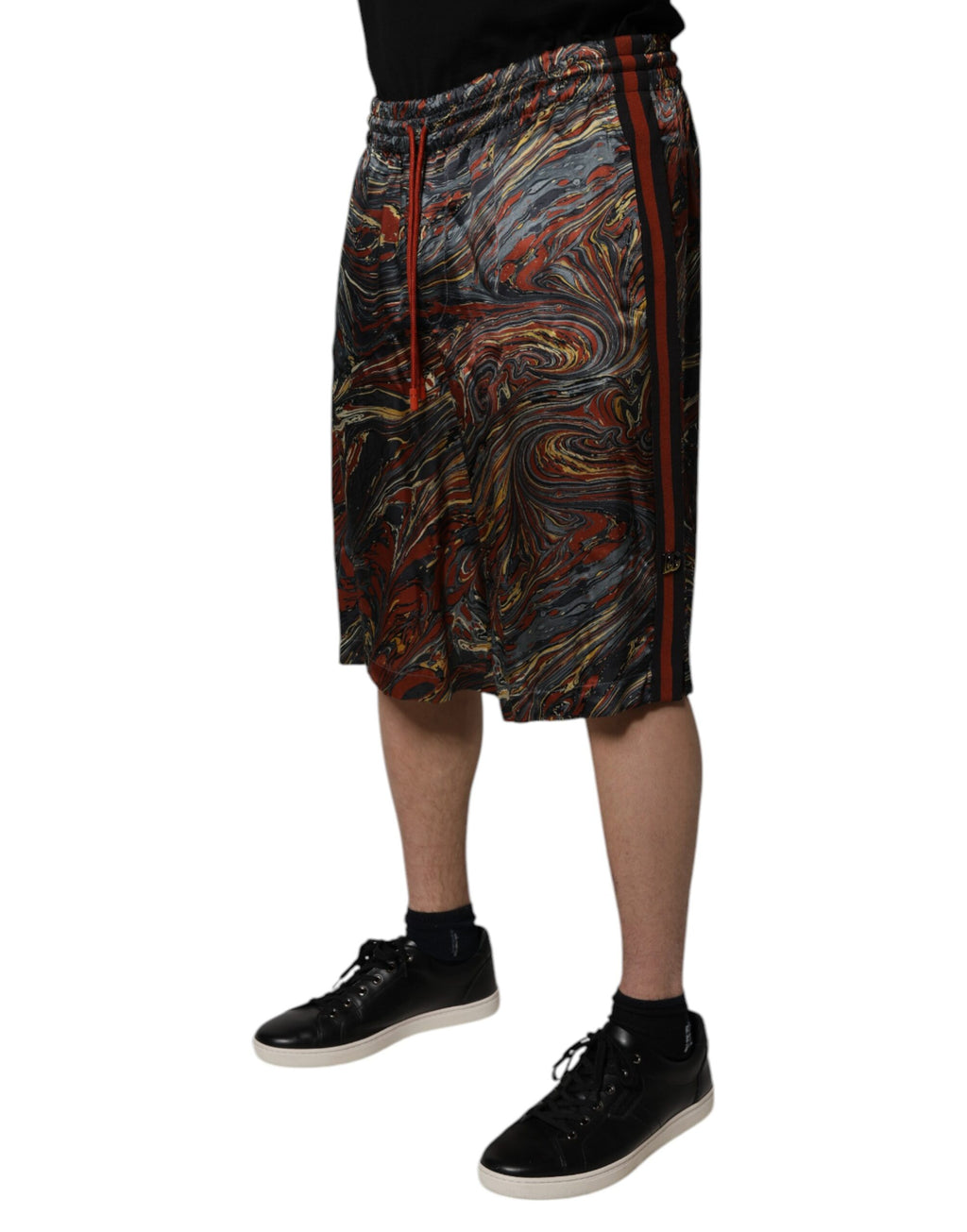 Dolce & Gabbana Bermudashorts mit mehrfarbigem Marmordruck auf der Hose