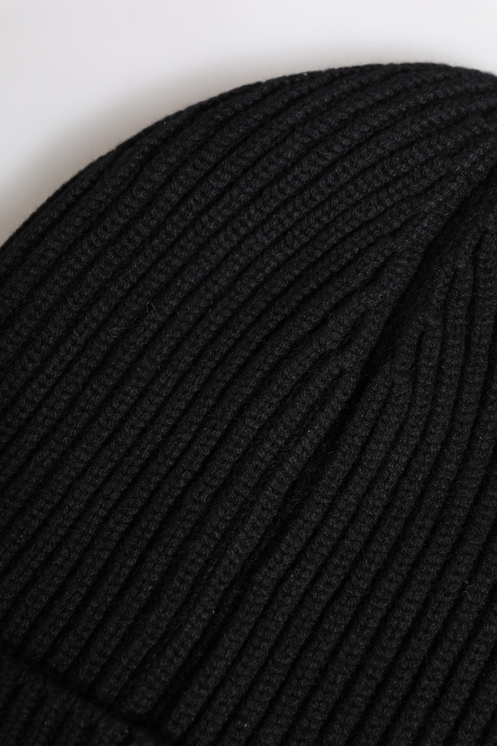 Dolce & Gabbana Black Cashmere Knit Winter Beanie