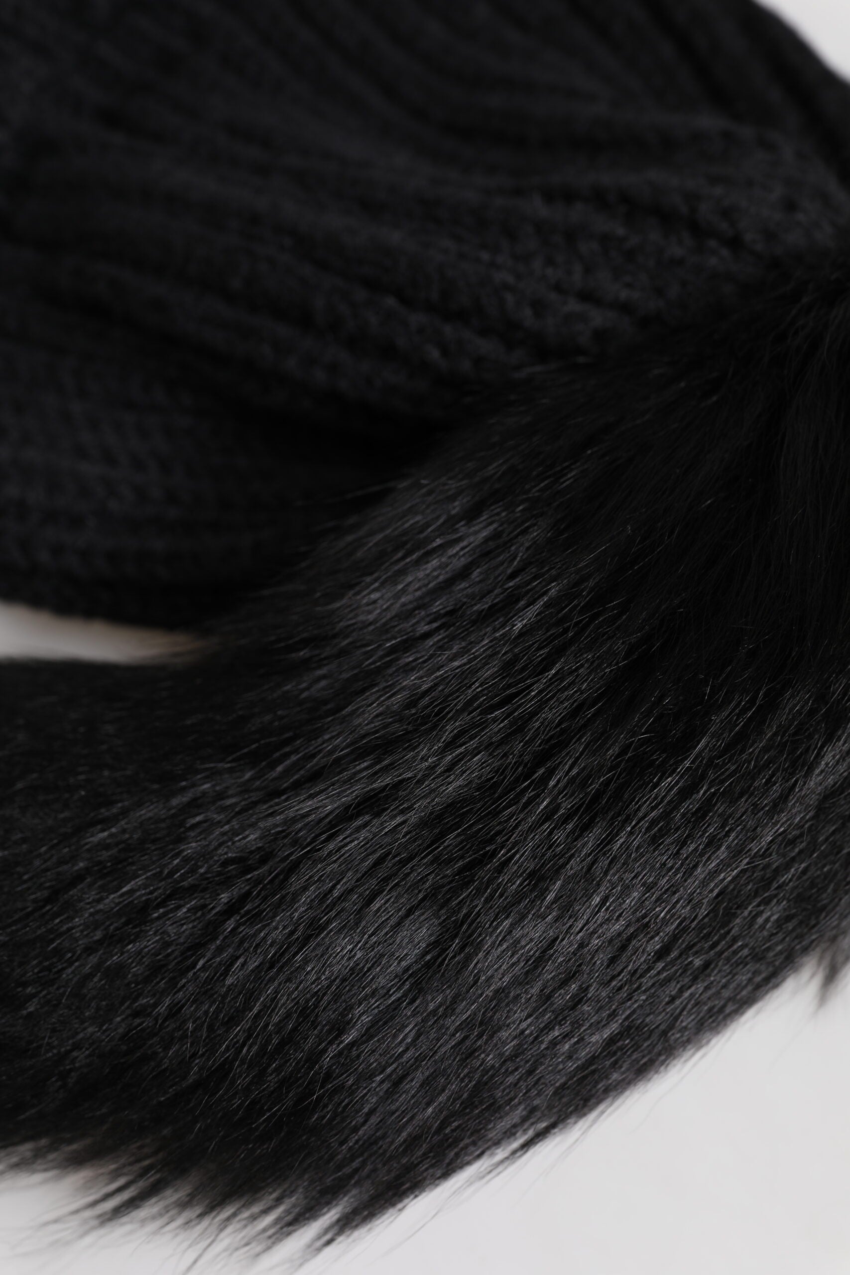 Dolce & Gabbana Black Acrylic Knit Fur Winter Beanie Hat