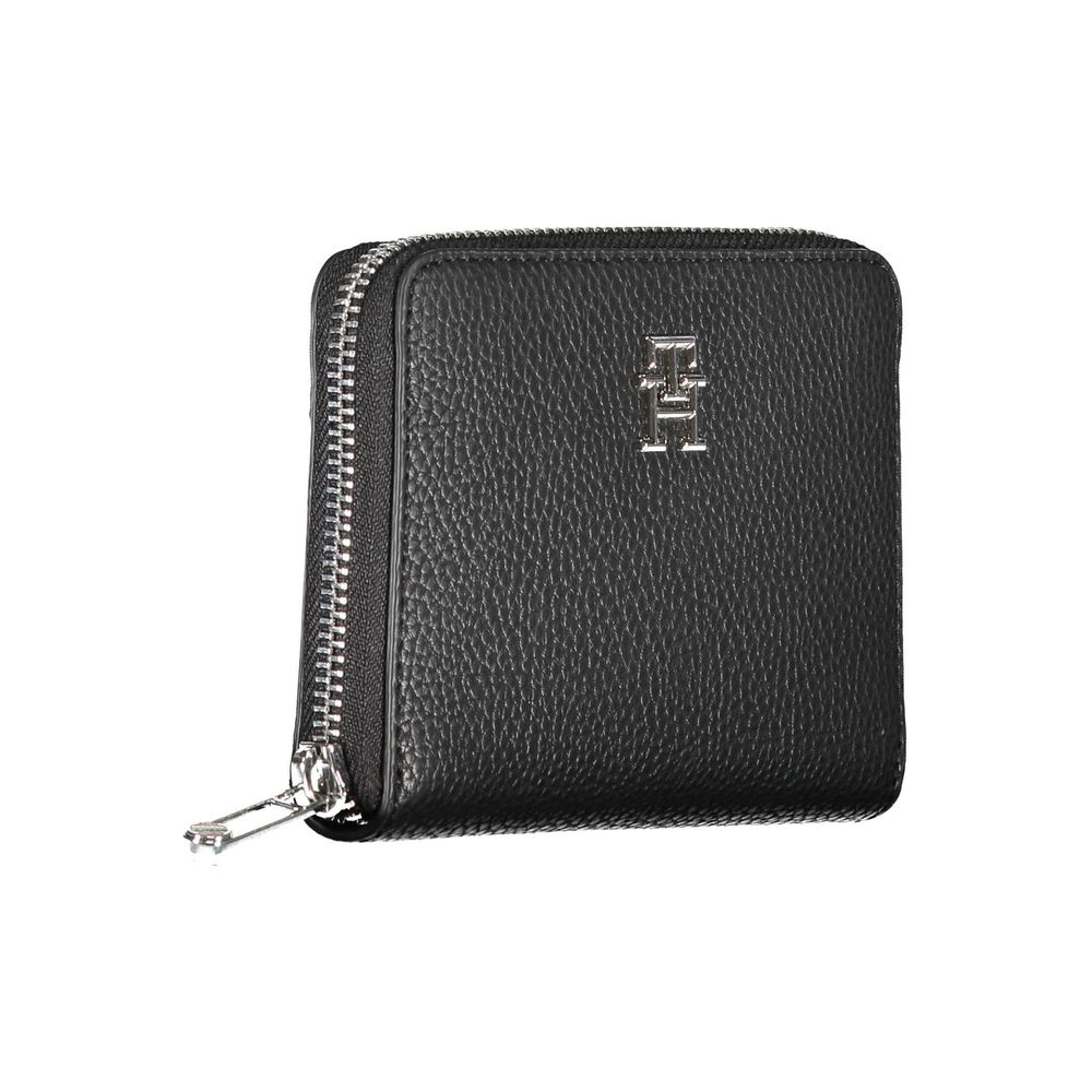 Tommy Hilfiger Women's Black Polyethylene Wallet
