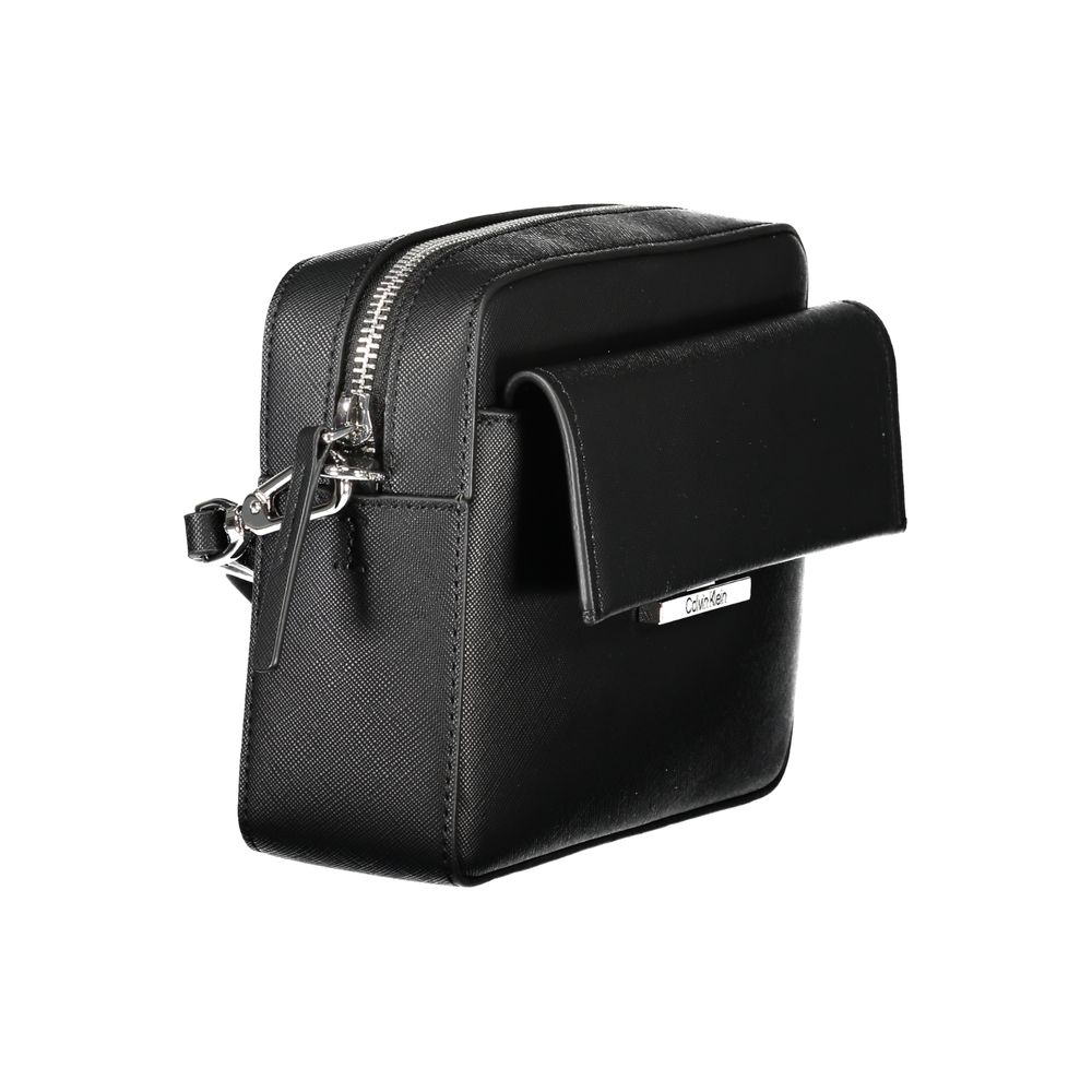 Calvin Klein Handtasche aus schwarzem Polyethylen