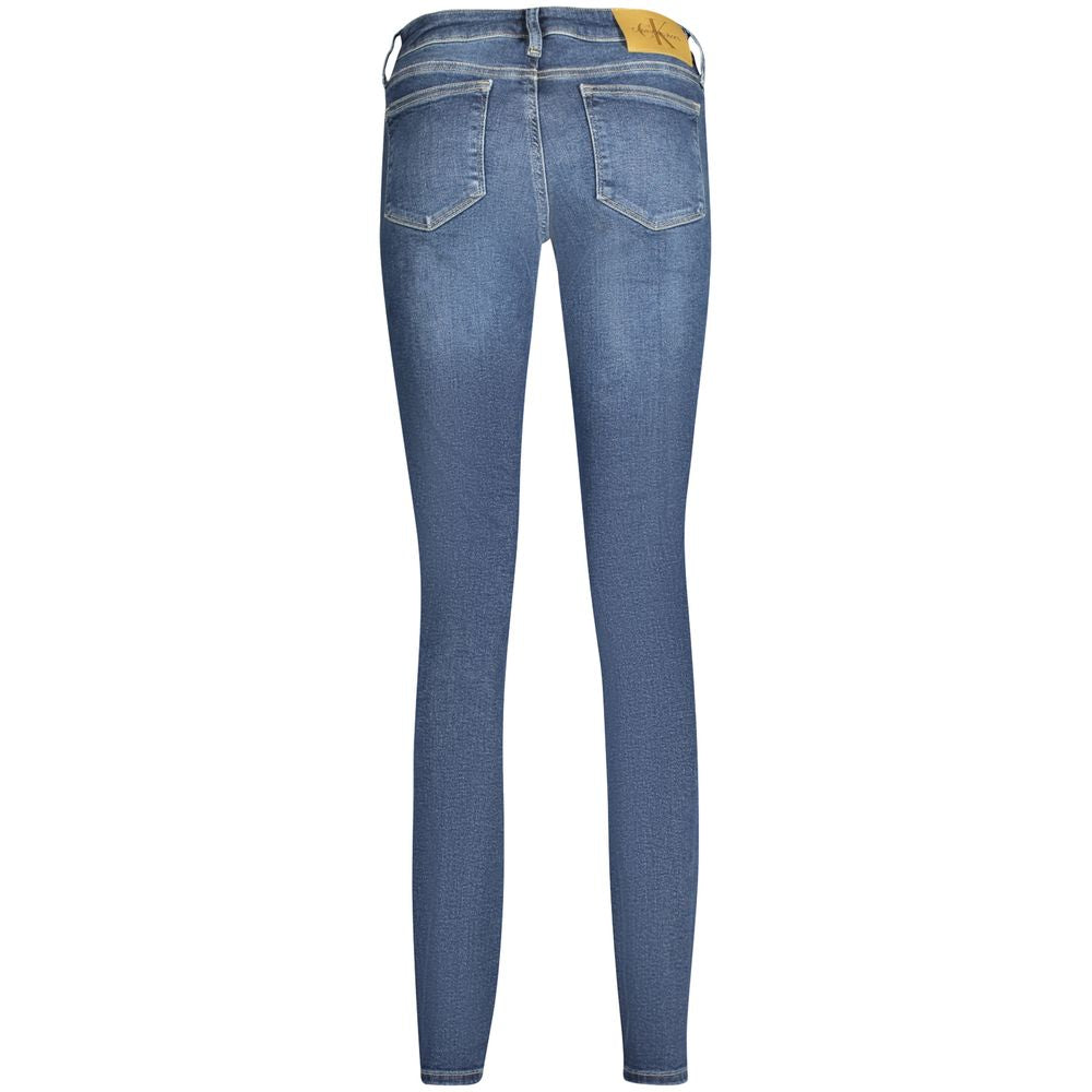 Calvin Klein <NAME>