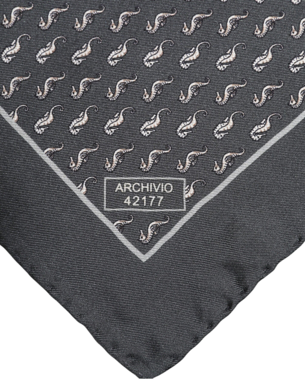 Dolce & Gabbana Schwarzer Fischdruck Seide Quadrat Männer Foulard Schal