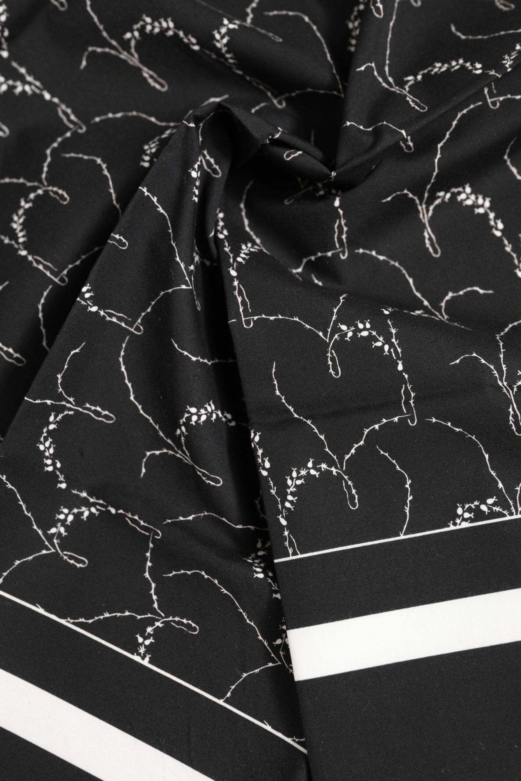 Dolce & Gabbana Black White Printed Square Men's Foulard Scarf