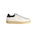 Blue sneaker made of white polyester