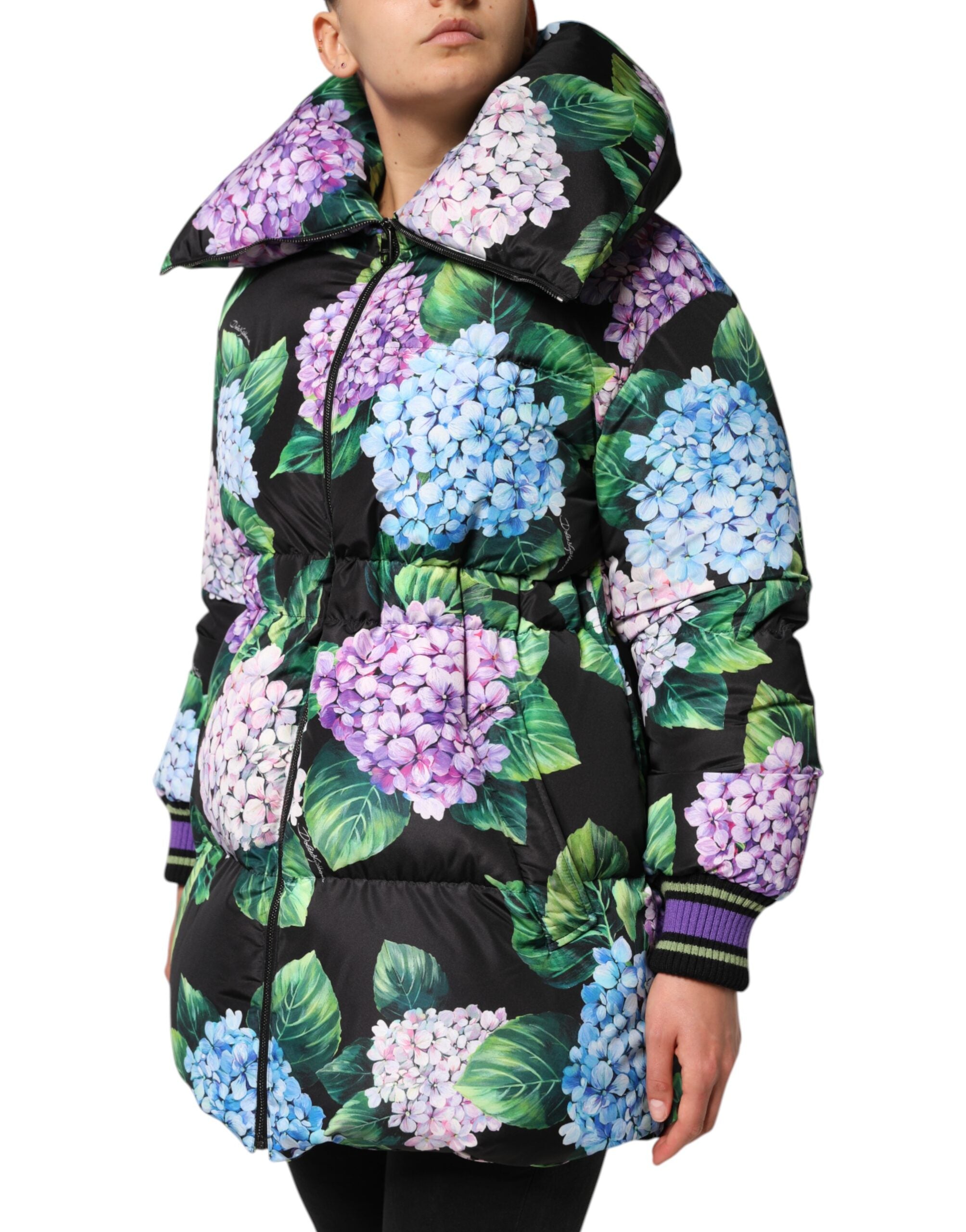 Dolce & Gabbana Gesteppte Jacke mit mehrfarbigem Blumendruck und Puffer