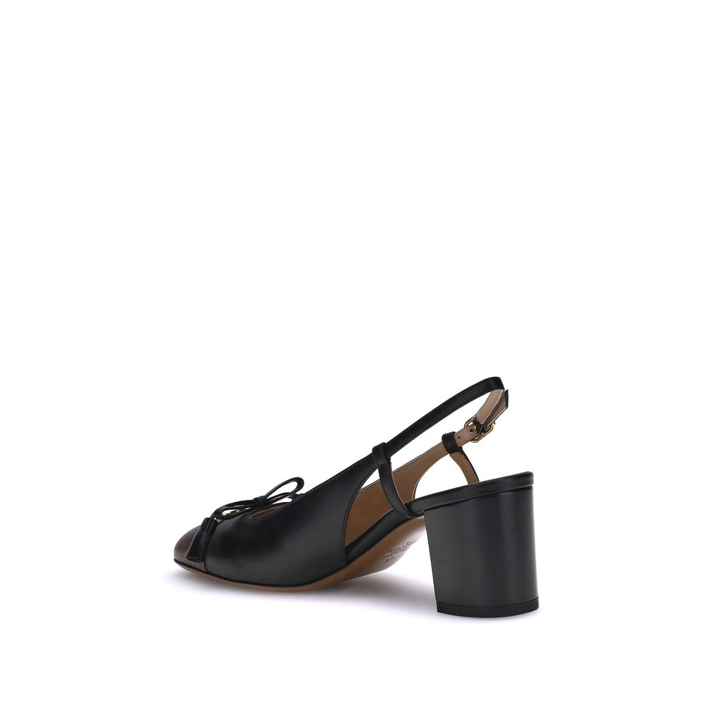 Valentino Garavani Schwarze Pumps aus Kalbsleder Bos Taurus