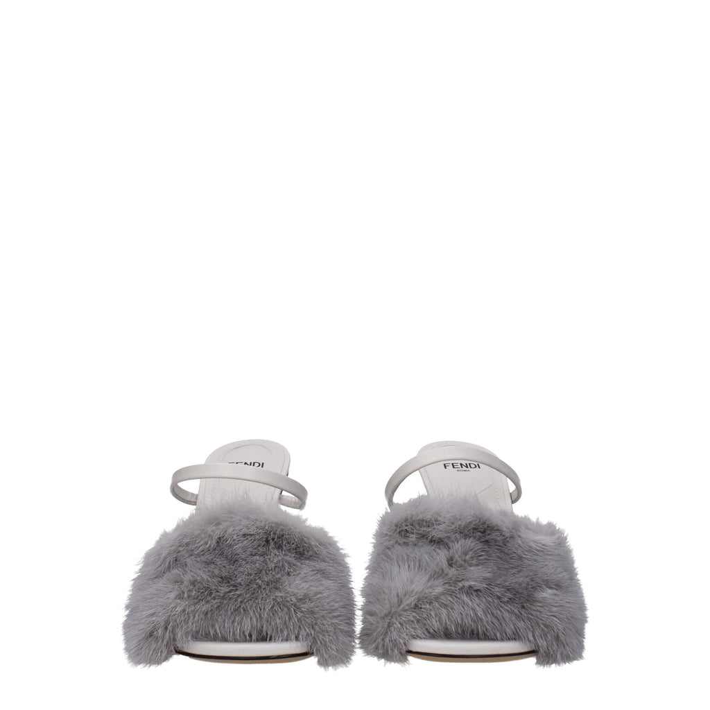 Fendi Graue Pantoffeln aus Nerz
