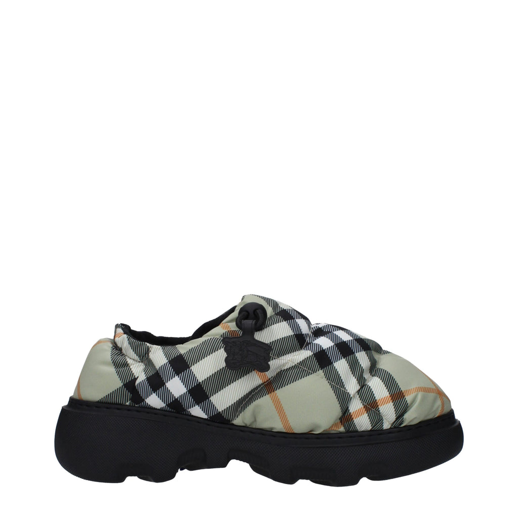 Burberry Slipper aus grünem Stoff