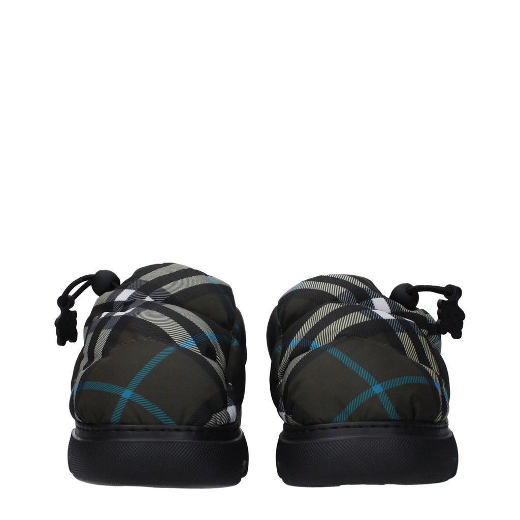 Burberry Slipper aus grünem Stoff