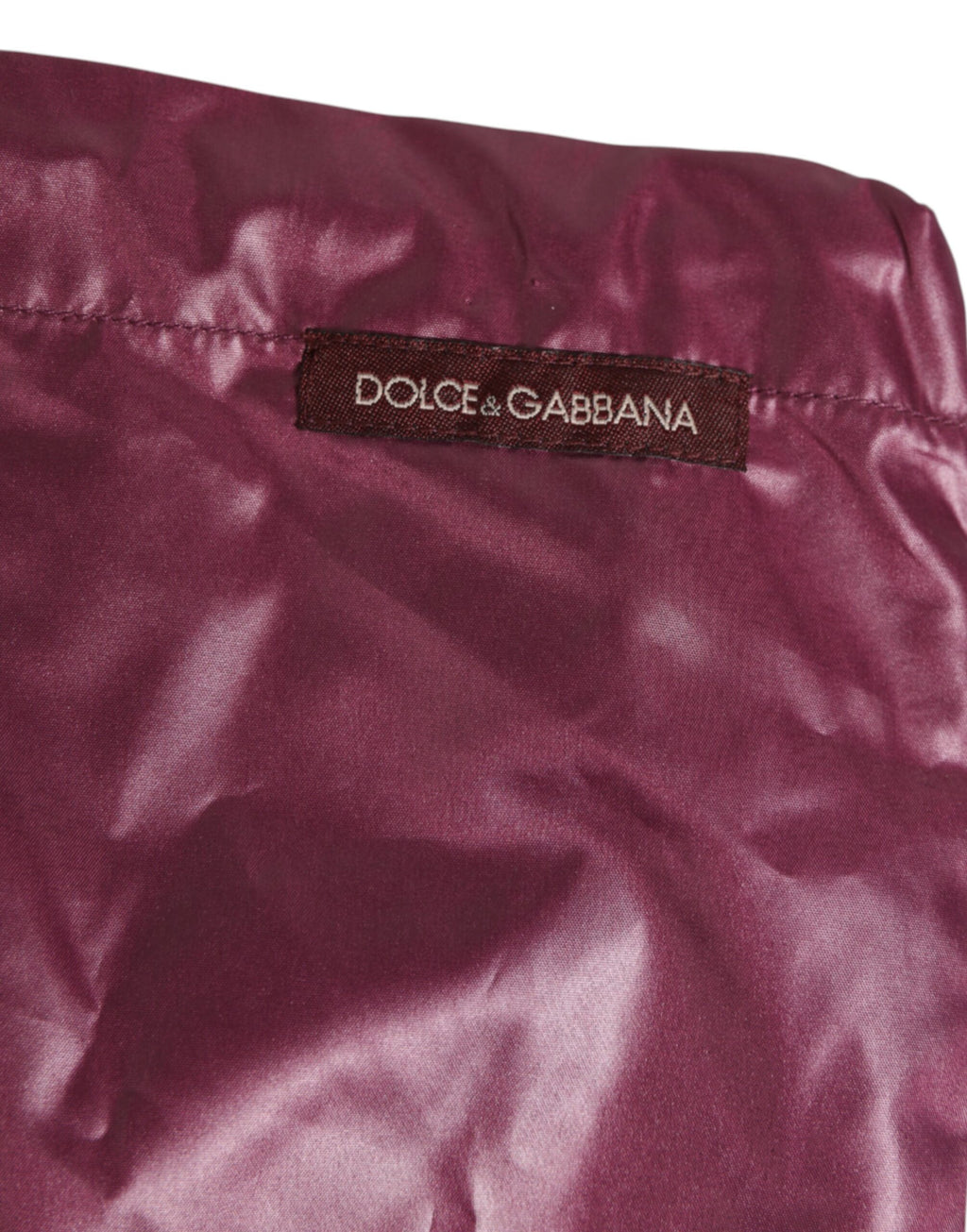 Dolce & Gabbana Burgunderrote Polyester-Badebekleidung mit geprägtem Wappen