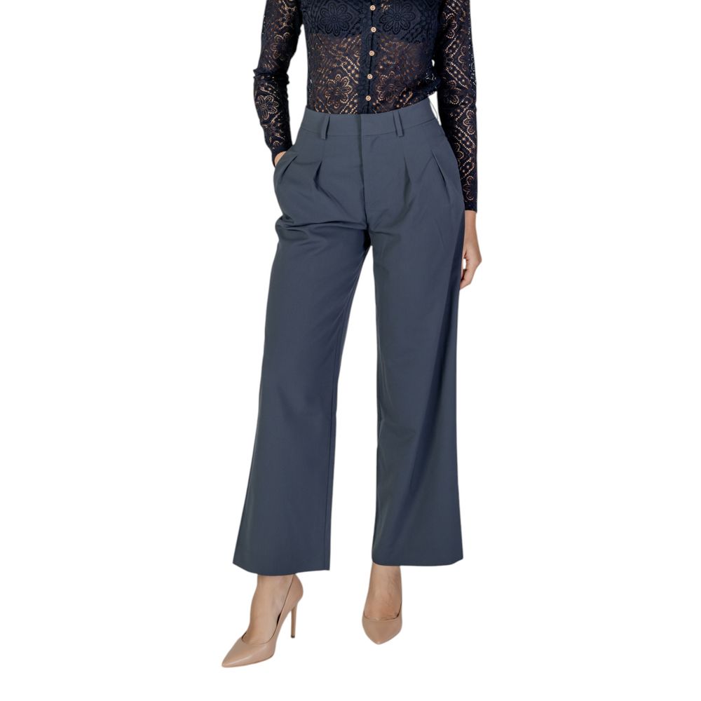 Calvin Klein Jeans Graue Hose aus recyceltem Polyester