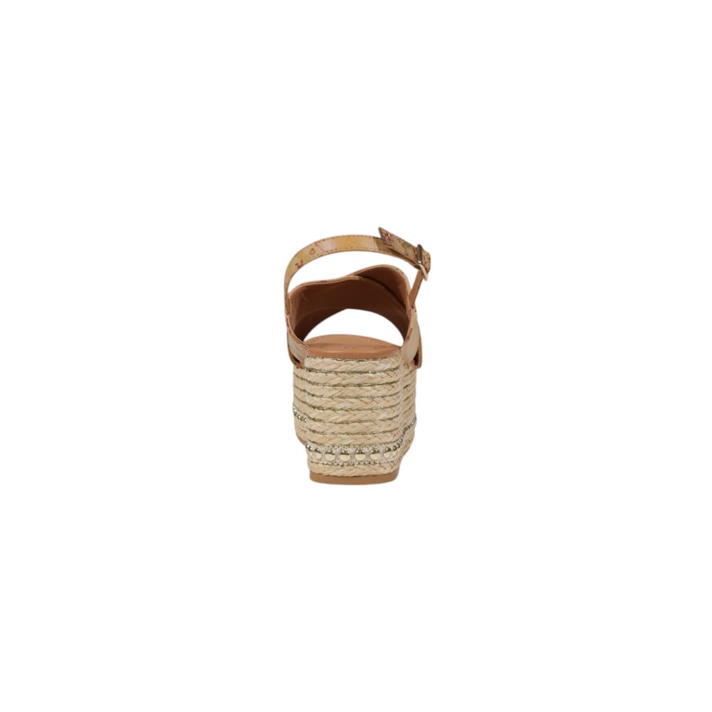 Alviero Martini Prima Classe Beige Polyethylen-Sandale