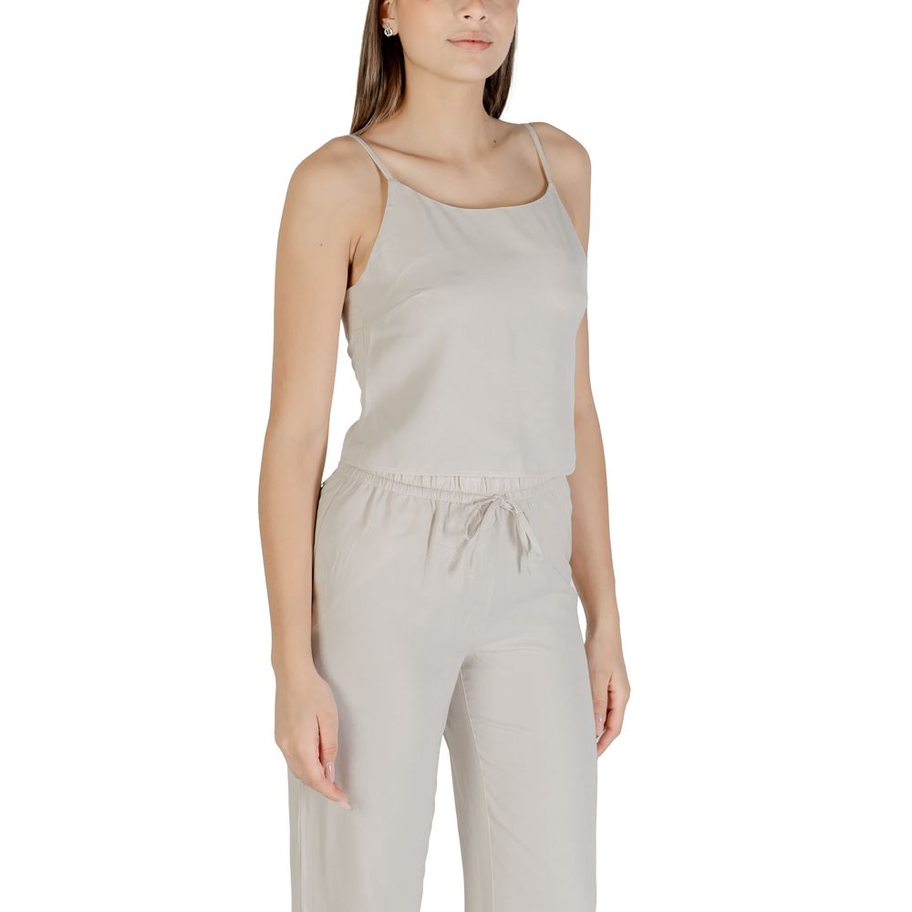 Only Beigefarbenes Oberteil aus recyceltem Polyester