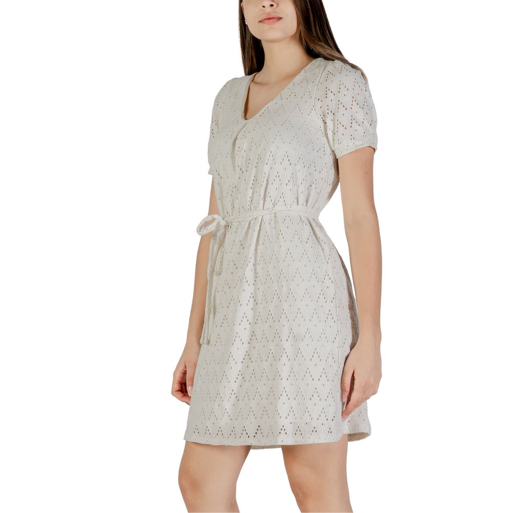 Vila Clothes Beigefarbenes Kurzkleid aus recyceltem Polyester