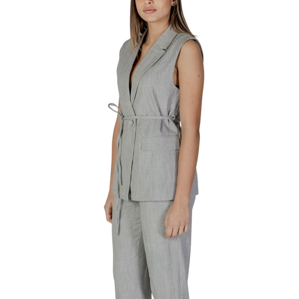 Vila Clothes Graue Weste aus wiederverwertetem Polyester