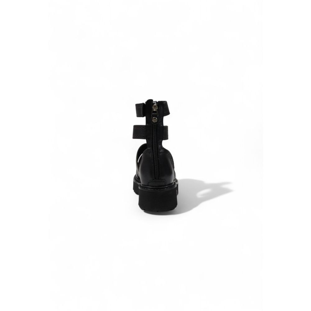 Cult Schwarze Leder-Sandale