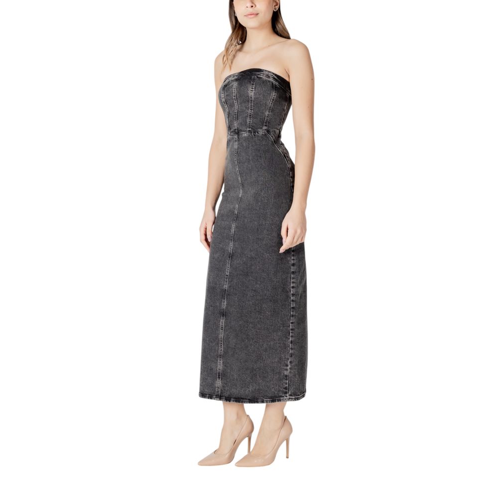 ICHI Schwarzes Baumwoll-Midi-Kleid