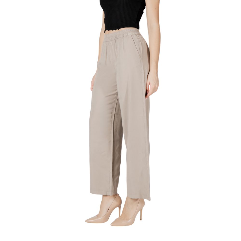 Only Beigefarbene Viskose-Hose für jeden Tag