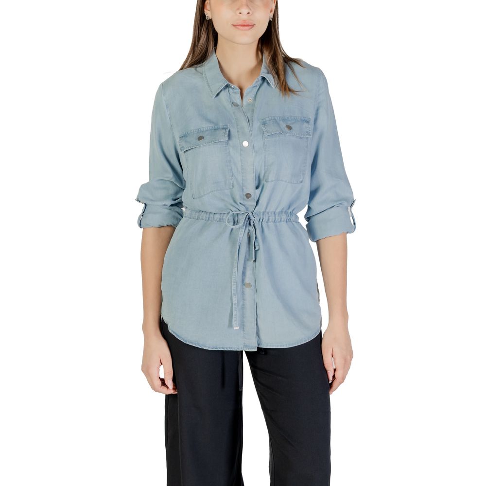 Only Hellblaue Bluse aus Tencel