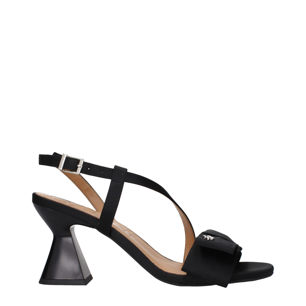 Ganni Schwarze Plateau-Sandalen aus Stoff