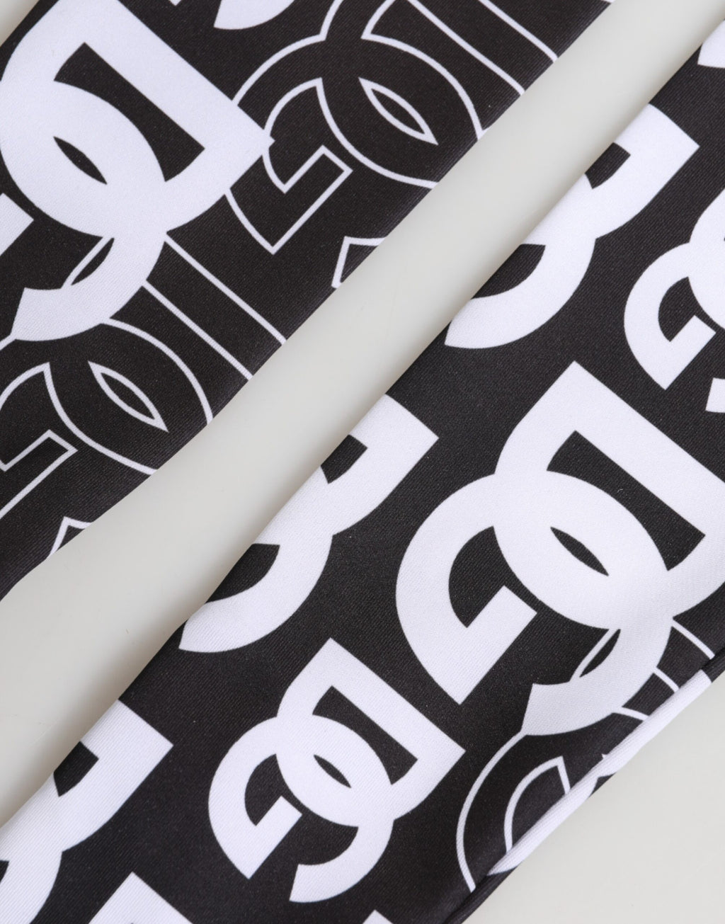 Dolce & Gabbana Schwarze und Weiße DG Logo Ellenbogenlange Handschuhe