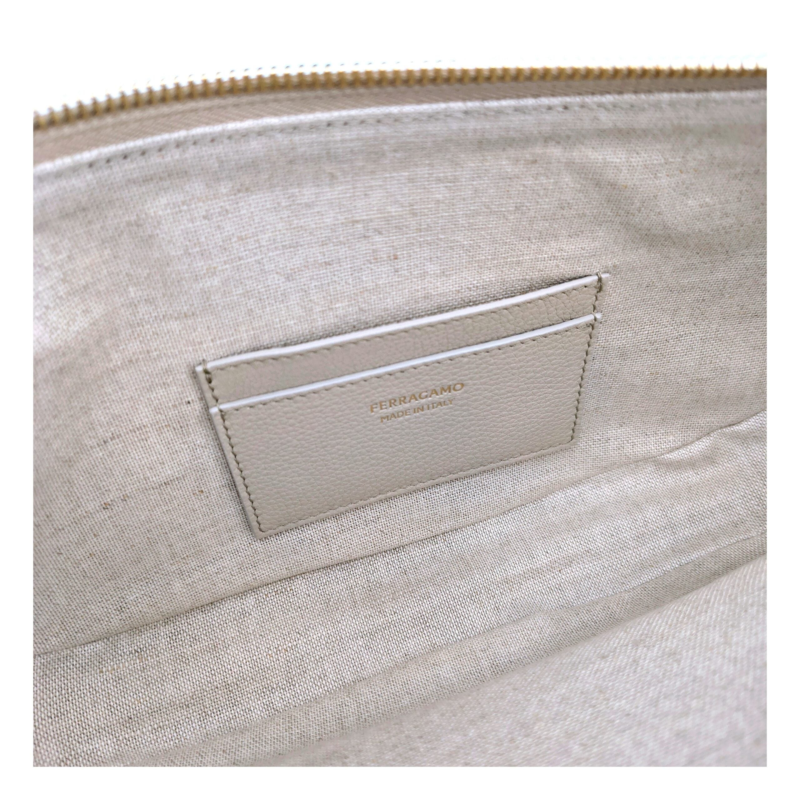 Salvatore Ferragamo Graue Leder Schultertasche