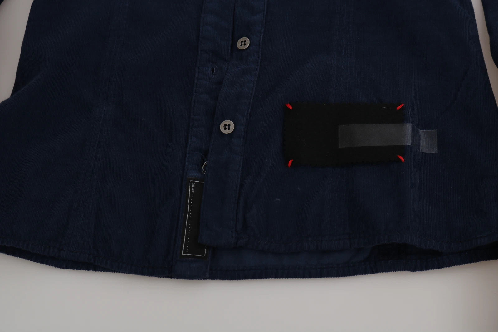 Eight-wale corduroy shirt with long sleeves