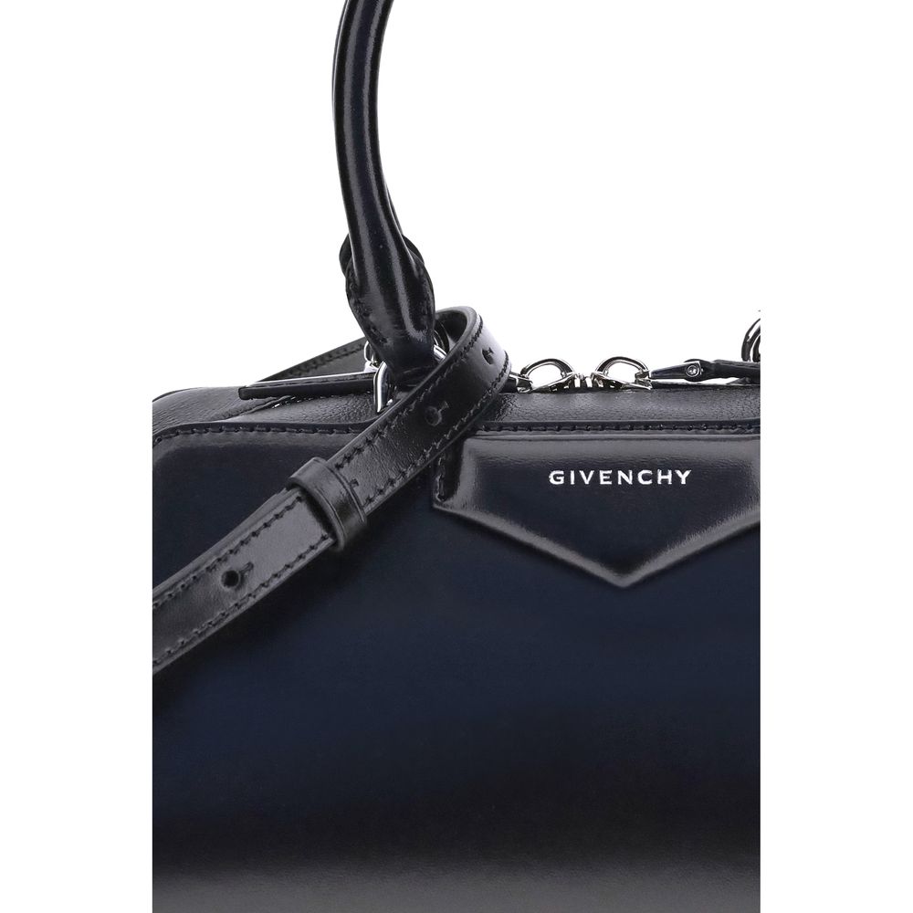 Givenchy Schwarze Kalbsleder Bos Taurus Handtasche