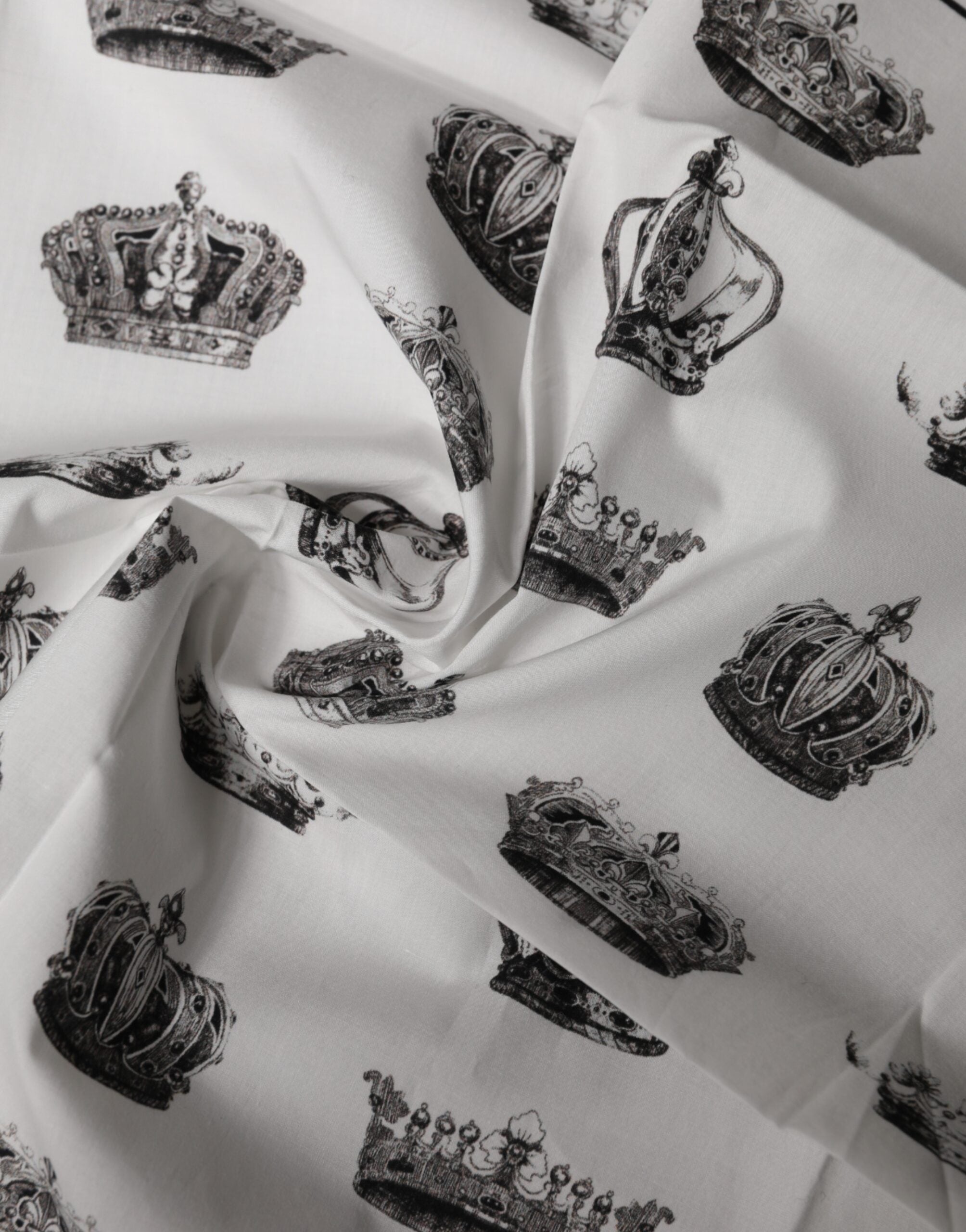 Dolce & Gabbana Weißer Foulard-Schal aus Baumwolle mit Kronen-Print