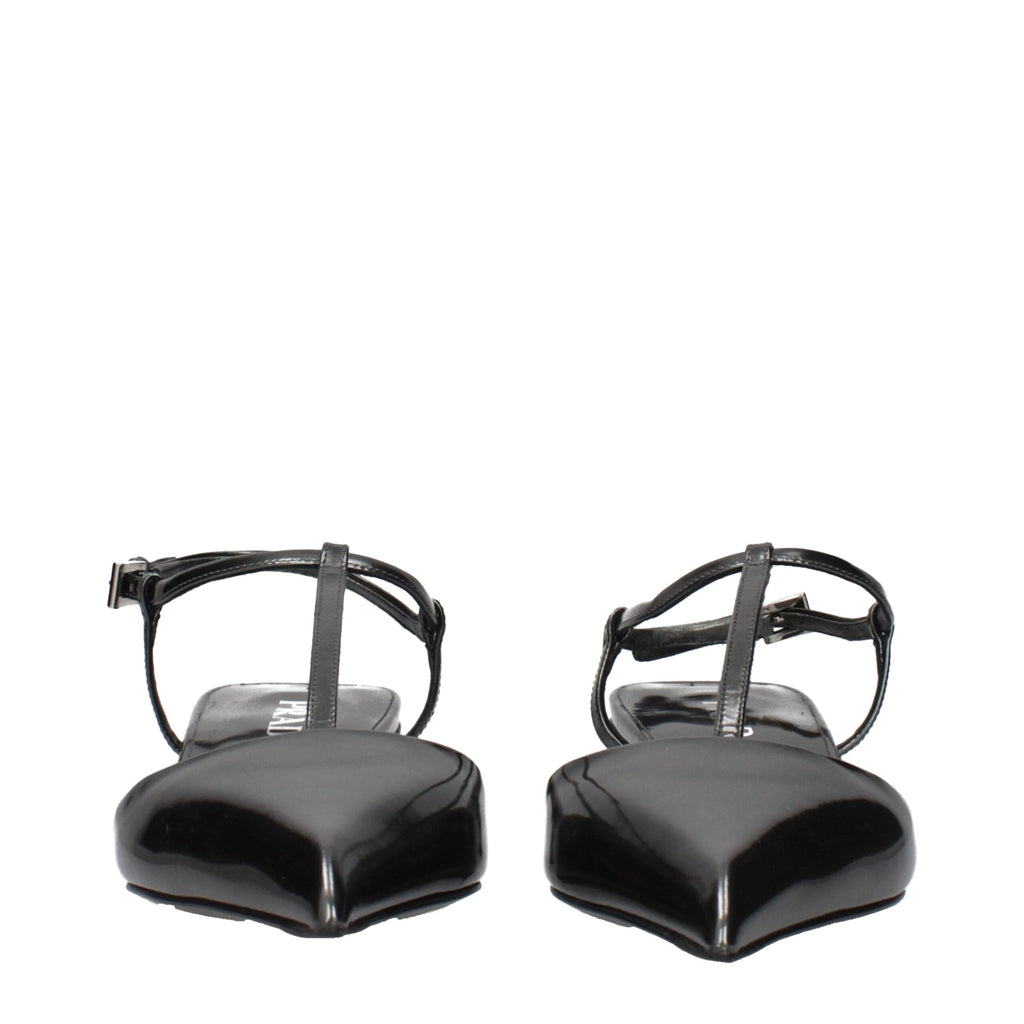 Prada Graue Leder-Sandalen mit flachem Absatz